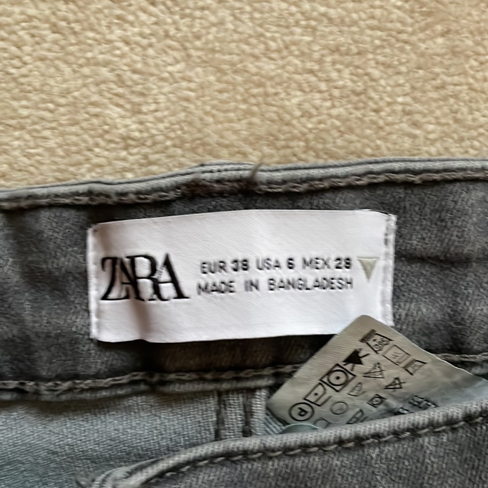 Zara Gray Stretchy skinny Ankle Jeans in size 6 - Picture 3 of 9